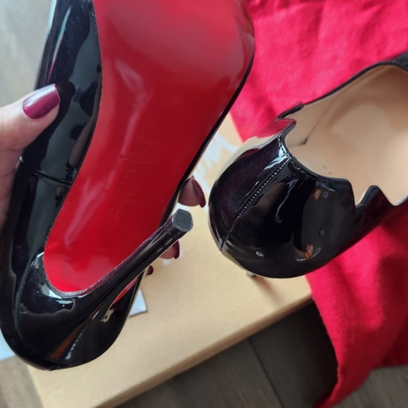 Louboutin shoes - Picture 5 of 6